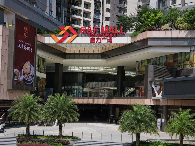 R&f Princess Cove Above Rnf Mall *